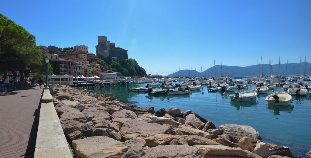 Al Molo Sea View Rooms Lerici Exterior foto